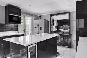 Photo 29- click for photo gallery